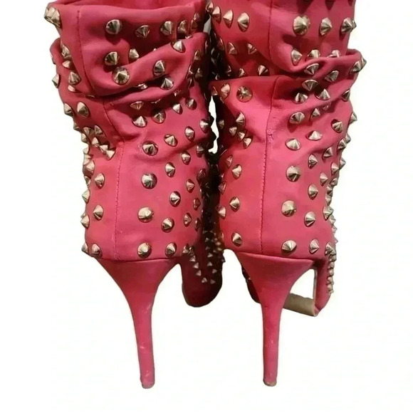 Studded red Peep toe booties.  Size 10 - Picture 3 of 11